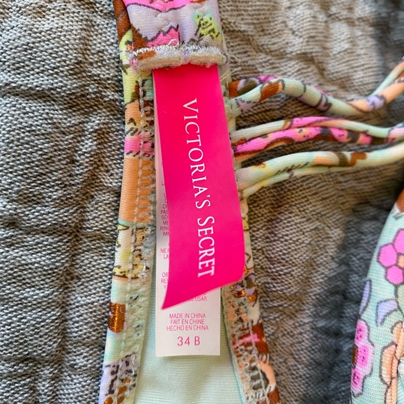 Luli Fama, Victoria’s Secret Swim - Picture 4 of 6